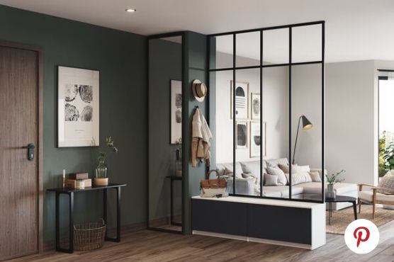 Verrière loft de style new yorkais pour séparer l’entrée du séjour.